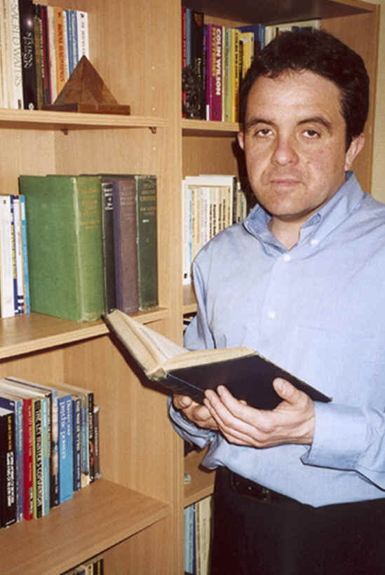 David Taylor - Chairman of Parasearch